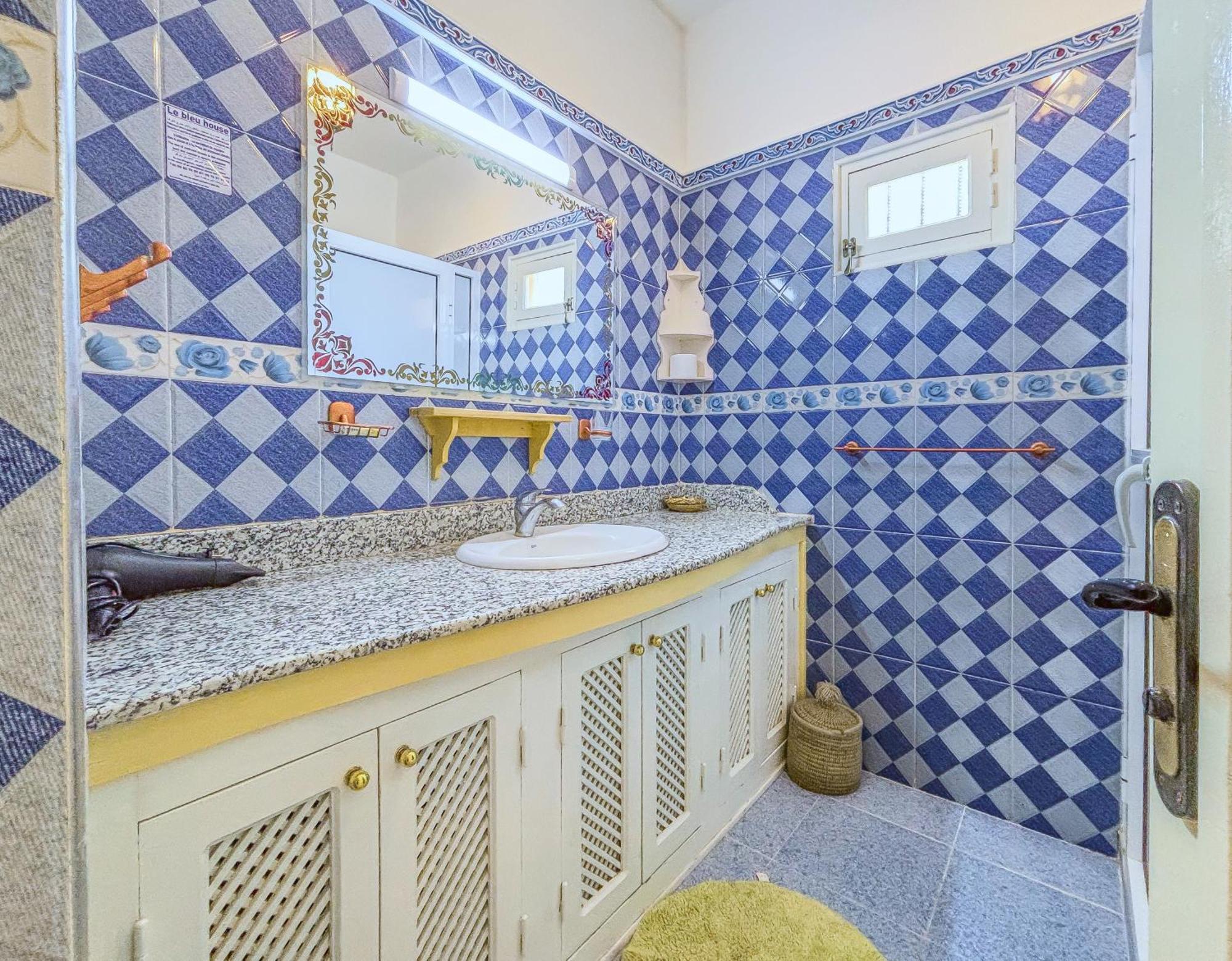 Le Bleu House Bed and Breakfast Sidi Abdallah Ghiat Eksteriør billede