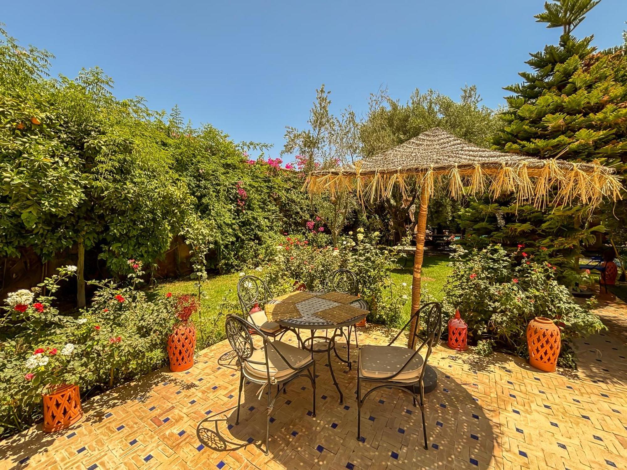 Le Bleu House Bed and Breakfast Sidi Abdallah Ghiat Eksteriør billede